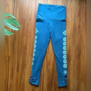 Small/Medium womens leggings